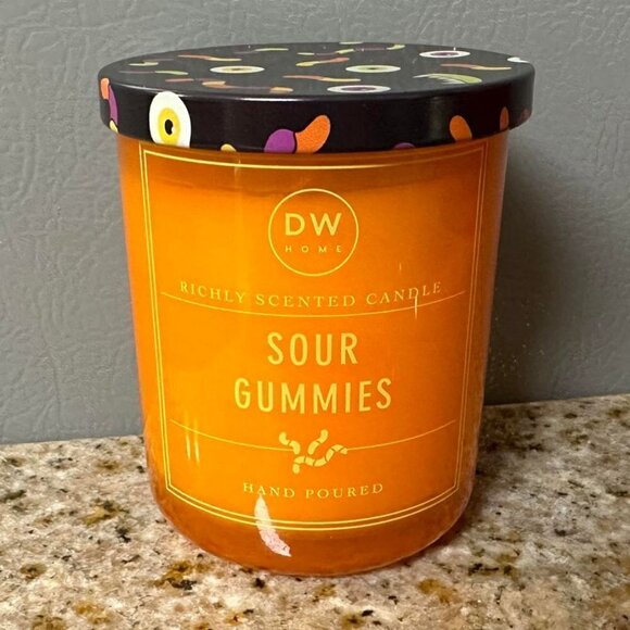 DW HOME SOUR GUMMIES RICHLY SCENTED CANDLE - Picture 1 of 6